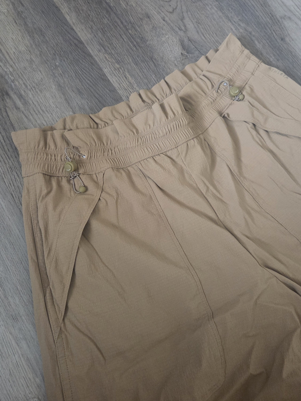 Athleta Trekkie High Rise Parachute Pant Wide Leg Outdoor Size 6 Petite - Picture 3 of 9